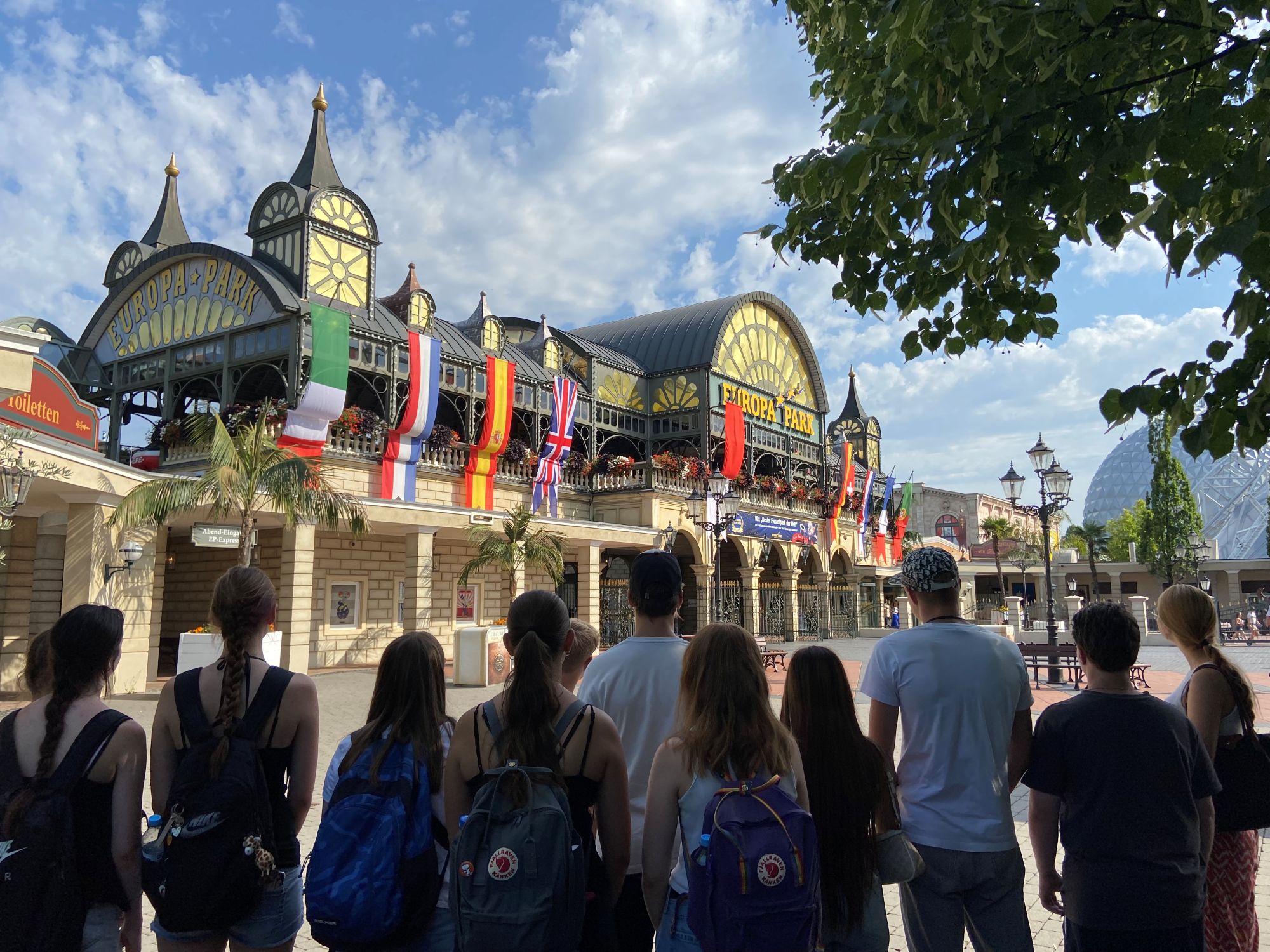 Ausflug der Lerngruppe 10b in den Europa-Park Rust – Vorschau der Nachricht