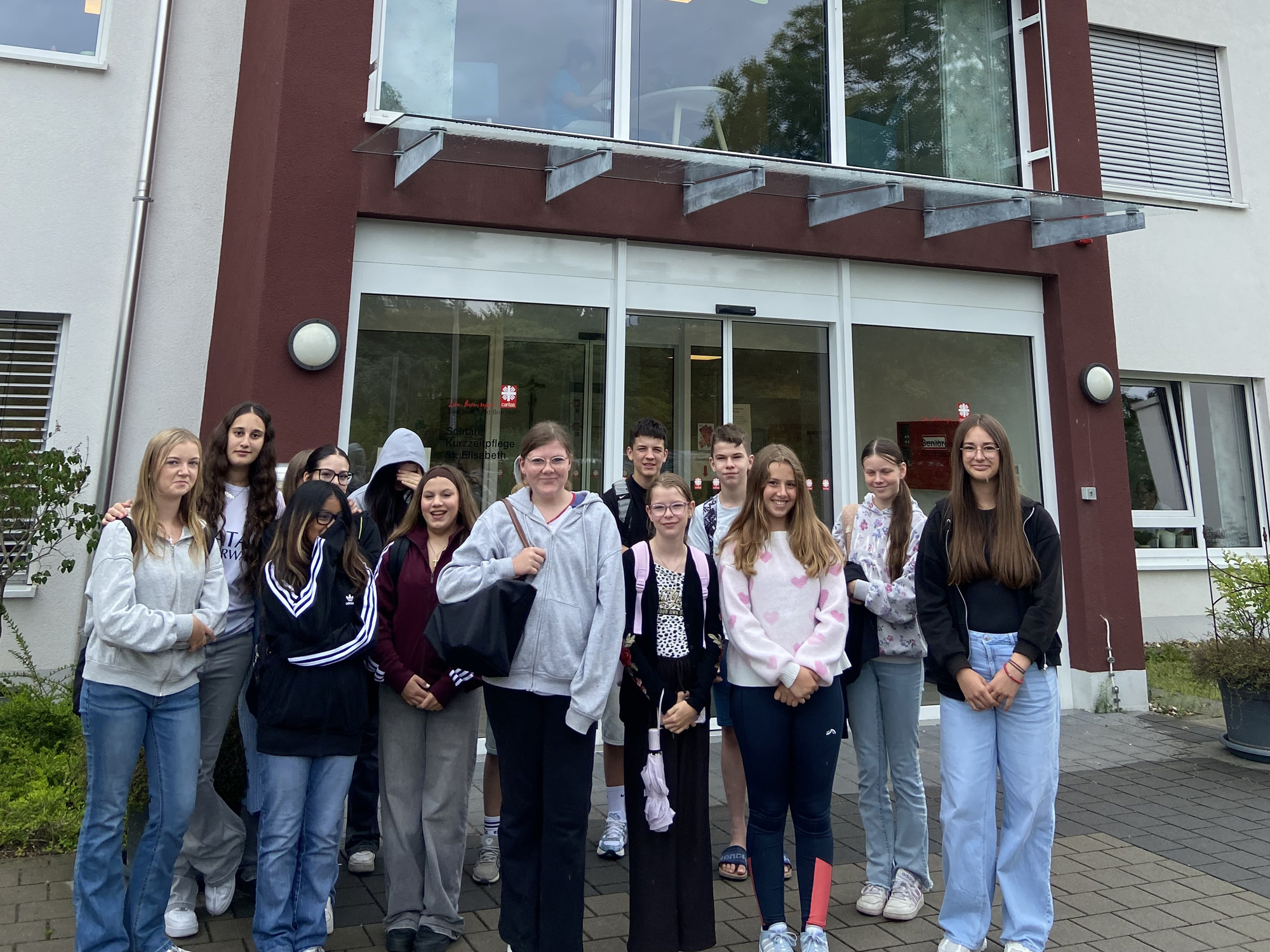 Einblick in die Pflegeberufe – Besuch im Pflegeheim St. Elisabeth – Vorschau der Nachricht